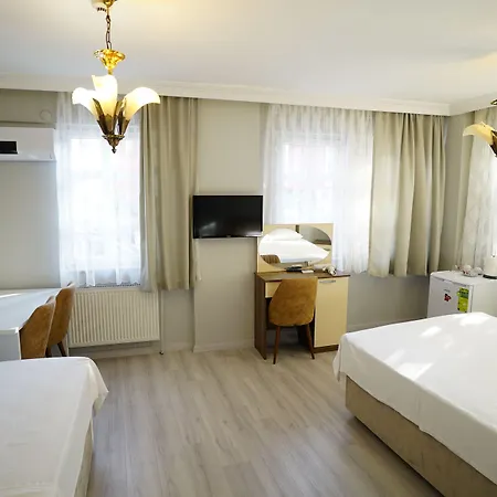 Lafontaine Hotell