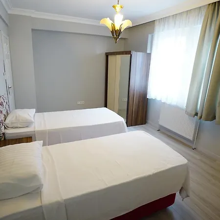 Lafontaine Hotel 2*