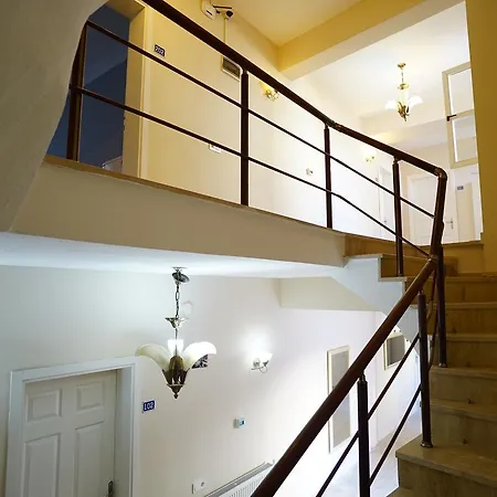 Hotel Lafontaine 2*