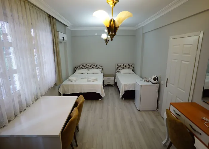 Lafontaine מלון 2*