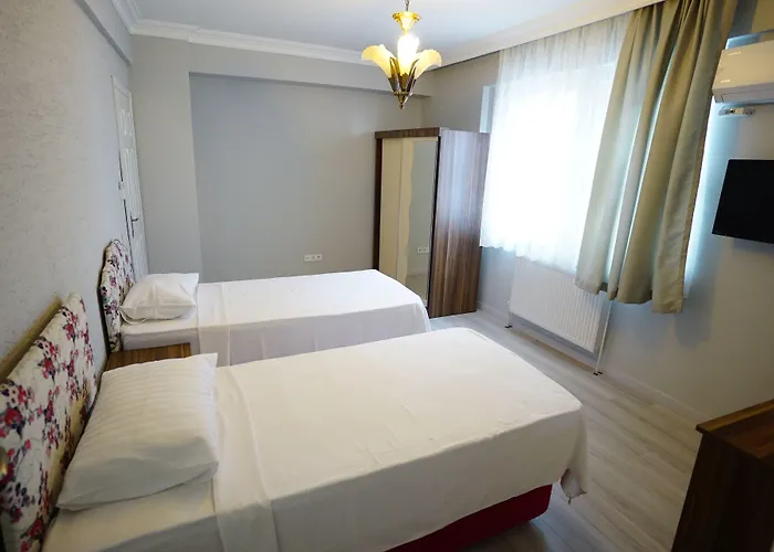 מלון Lafontaine 2*