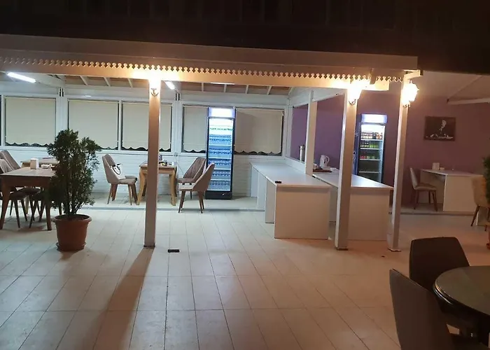 Lafontaine 2* מודניה