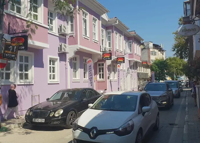 Lafontaine 2* מודניה