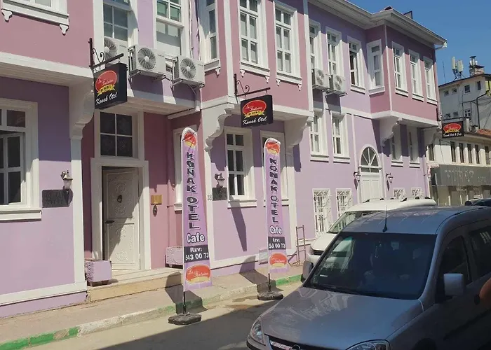 Lafontaine 2* מודניה